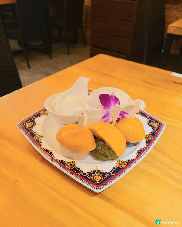 特色飲品，造成熊公仔型狀冰，平均分配蝶豆花同檸檬清新甜香味，...