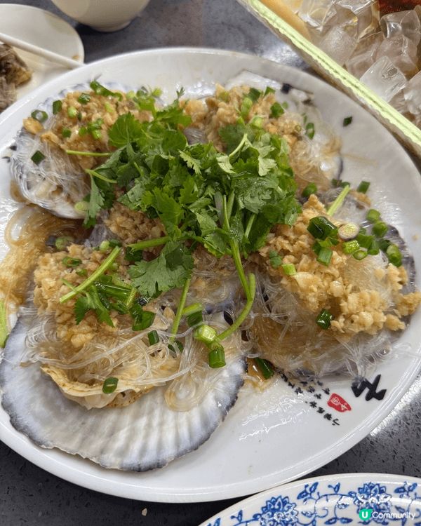 元朗街坊隱世小店「聚豐燒鵝小廚」！招牌燒鵝真係脆皮多汁，每口...