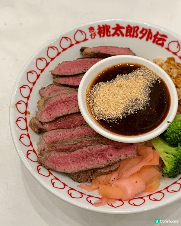 清邁嘅美食同飲品真係好有驚喜！左上角嘅炙燒牛肉飯肉質超嫩，配...