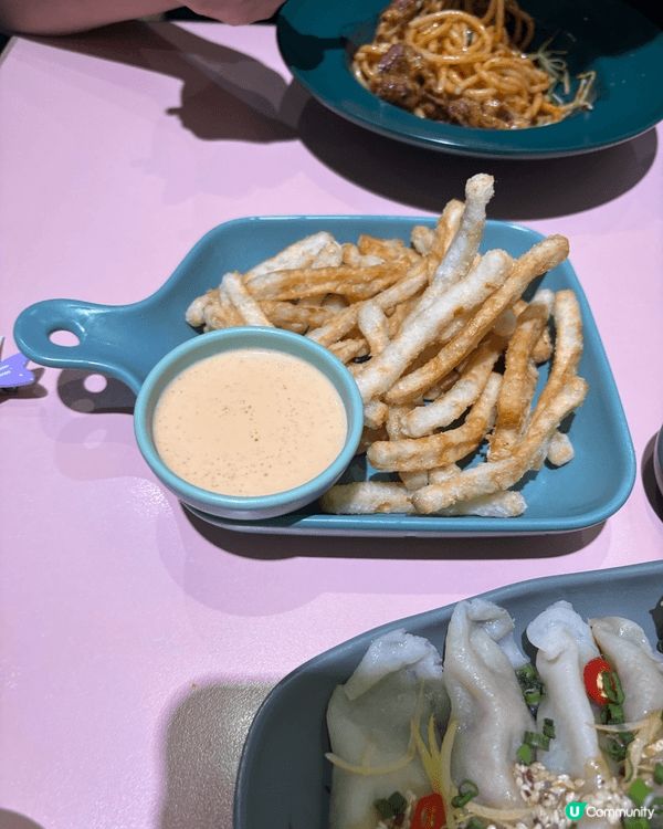 之前到訪「魚事者」品嚐特色魚肉料理！招牌麻辣牛肉魚麵非常驚喜...