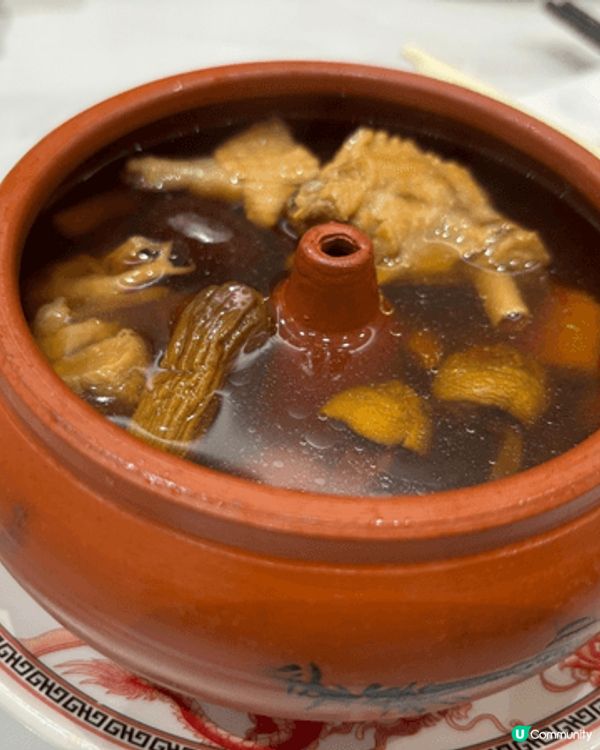 其实香港美食有好多，簡簡單單一個晚餐，價錢好实惠，不用去外地...