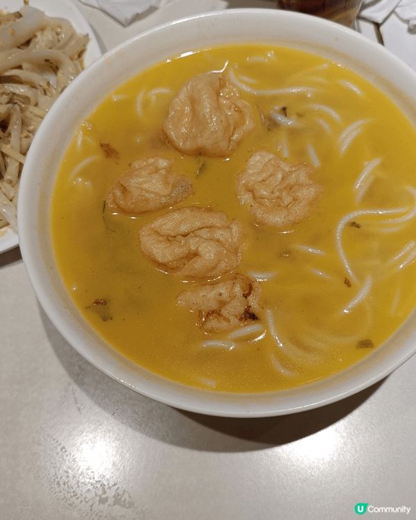 九龍城晶百合餐廳，無去一排，質素無退步，尚算保持水準，不過不...
