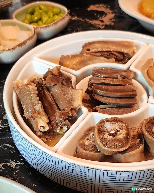 「个園」座落位於揚州市，係中國四大名園之一，有淮揚菜及滬菜之...
