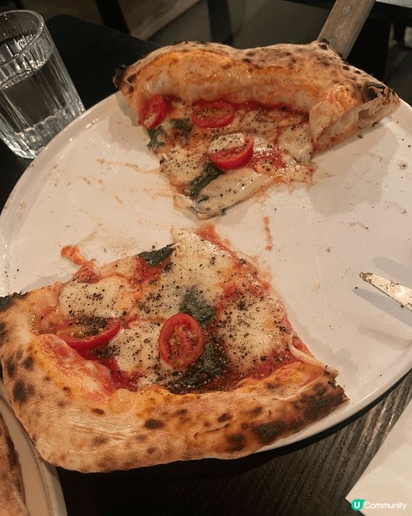位於中環SOHO區嘅Fiata Pizza, lunch 可...