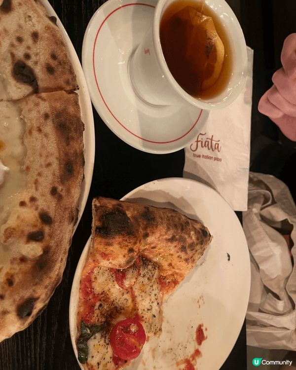 位於中環SOHO區嘅Fiata Pizza, lunch 可...