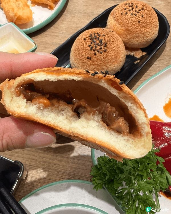 添好運最新聯乘「雪山鏞樓燒鵝包」，添好運係平價親民點心店，中...