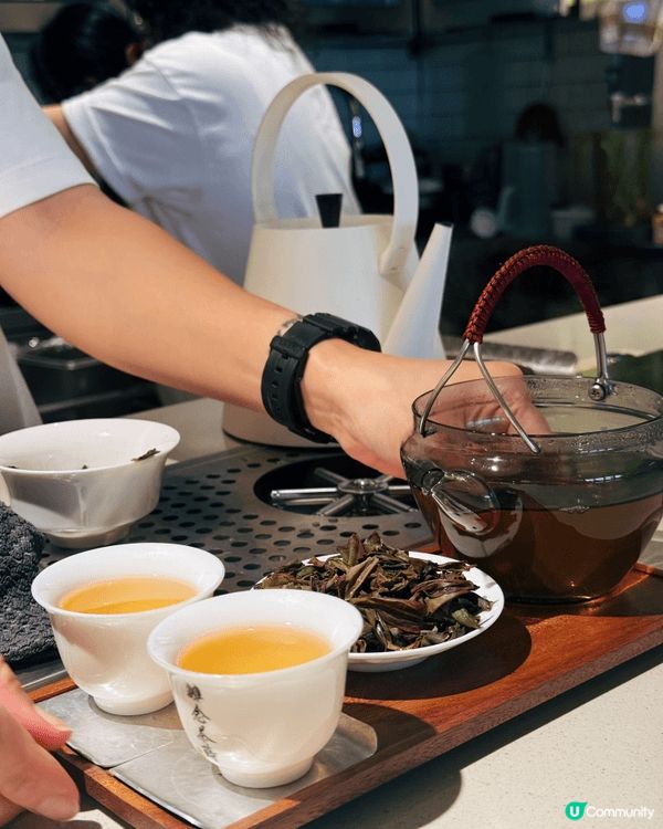 呢間上環茶主題Cafe真係幾有心思，成個餐牌都圍繞住茶葉做f...