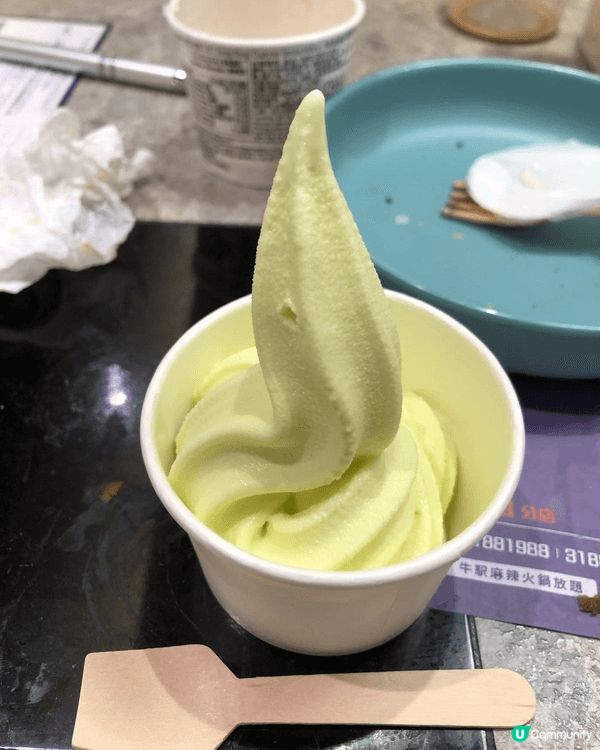 有海鮮，配送餐飲甜品，可吃火煱，有美國及澳洲和牛，鮮菜蔬，座...