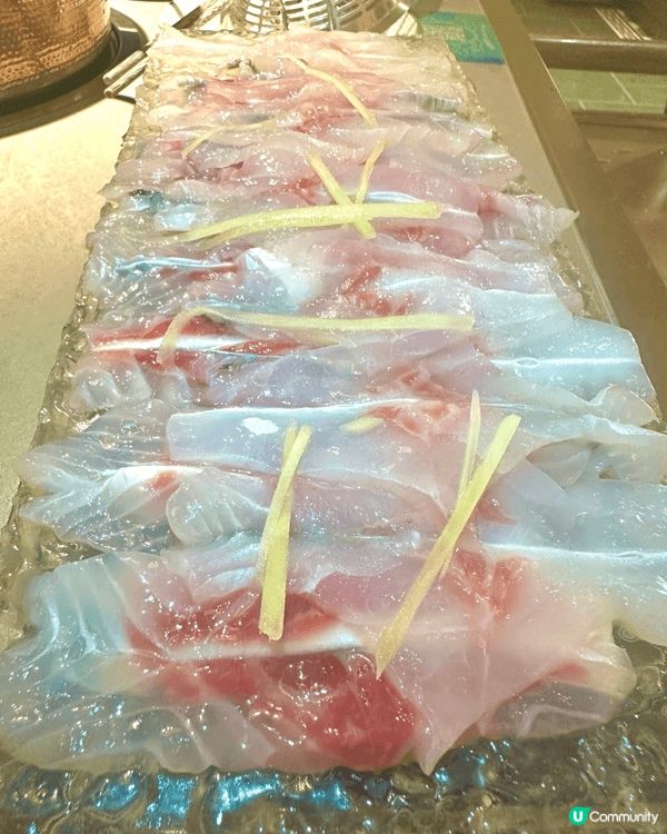 餐廳環境精緻有格調，主打脆鯇同粥底火鍋，好耐無打邊爐，特登排...