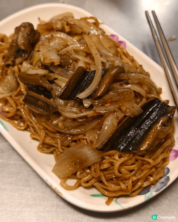 呢啲係我喺台南食過嘅當地食物，包括鱔魚意麵，一味品碗粿同埋金...