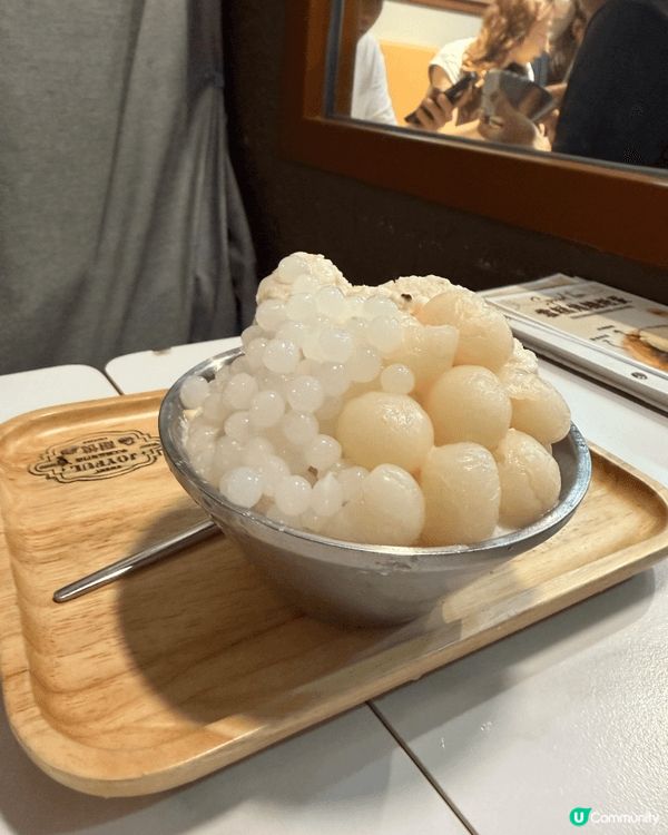 蠔站嘅野食，酒好好飲，十蚊一隻好好食，食甜品都好