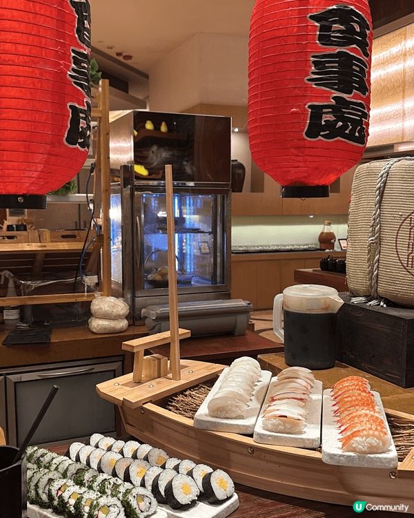 尖沙咀凱悅酒店咖啡廳主打即煮國際美饌，必吃招牌現烚活龍蝦與冰...