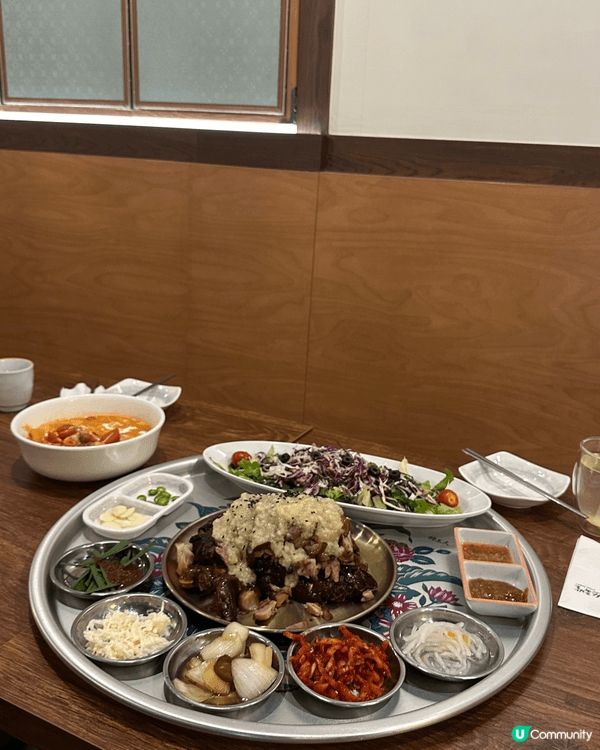 早排去咗梅窩一間好出名嘅打卡cafe~啲嘢食都唔錯，環境好似...