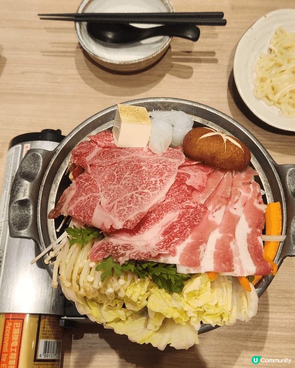 生日時於灸·宴與家人一同享受美食，留下了一段美好時光。