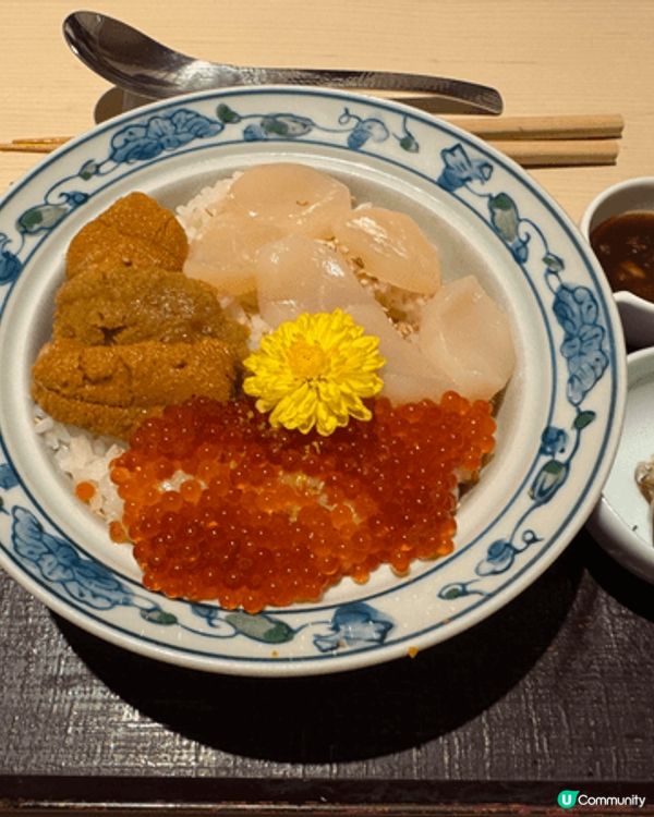 日本菜出名嘅魚生和火鍋, 相信好多愛好者好追棒, 價錢合理....