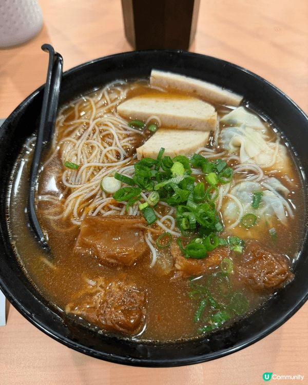 壹碗車仔麵選料豐富湯底惹味，麵條彈牙，平靚正值得再食！