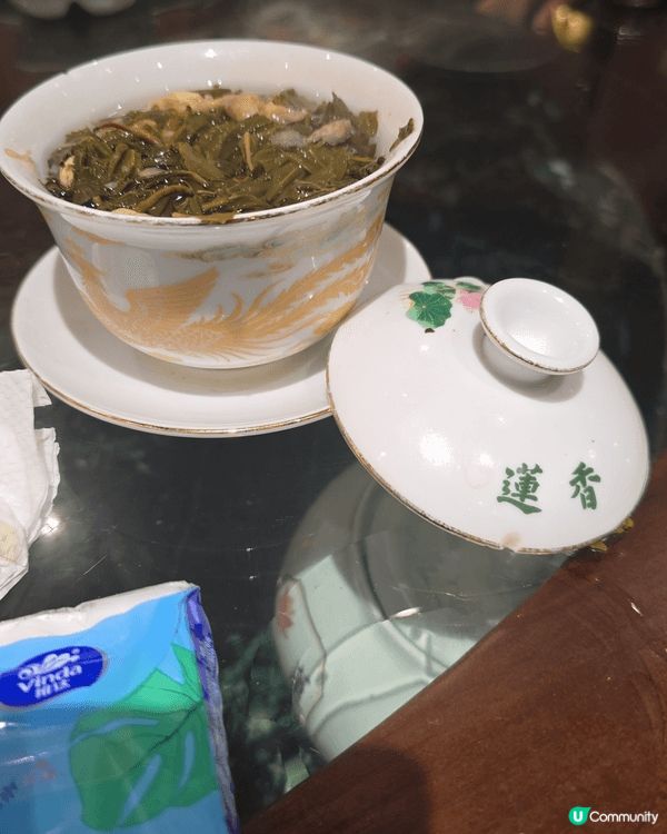 中上環懷舊酒樓~蓮香樓。新裝修，水滾茶靚，座位闊落，食物美味...