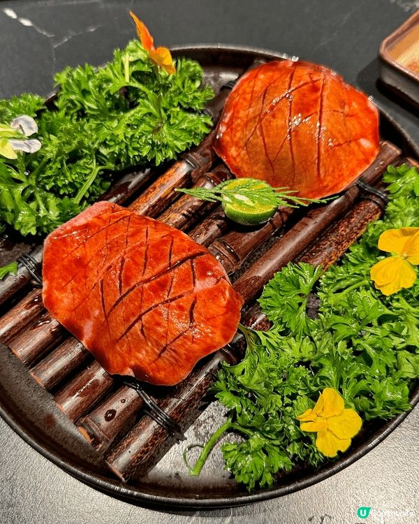 這是一間位於深圳的日式燒肉餐肉，叫敢野橫膈膜燒肉: