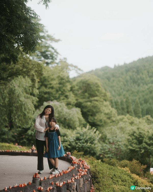今個暑假除咗去泳池解暑降溫之外，仲去咗日本旅行！女女期待左撘...