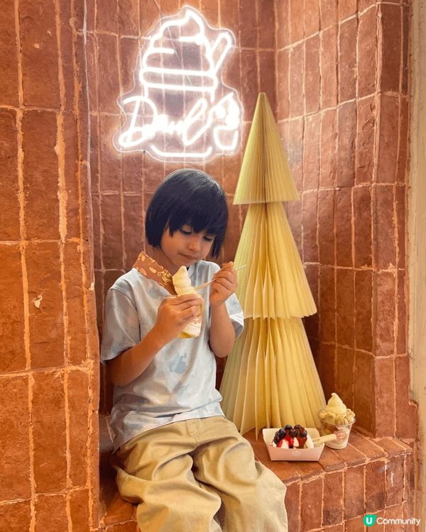 Luca baby成日都扭話要食雪糕，帶佢食Froyo先～