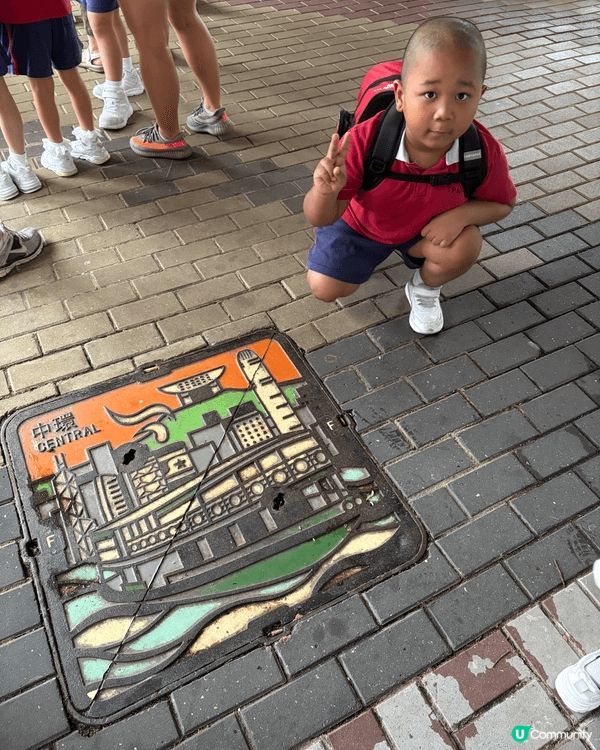 幼稚園畢業旅行同全部同學仔一齊去咗長洲、又搭船又去咗整平安包...