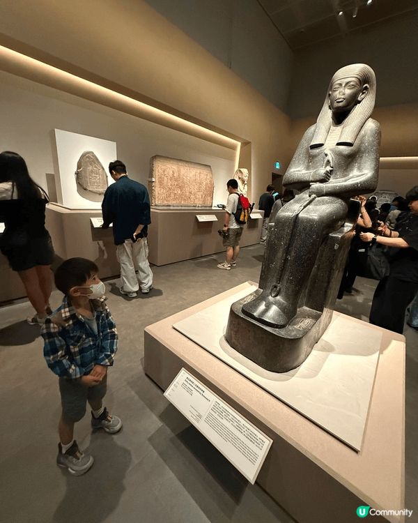 帶仔仔去體驗故宮埃及展覽，場內有展示各種古埃及既展品外，亦有...
