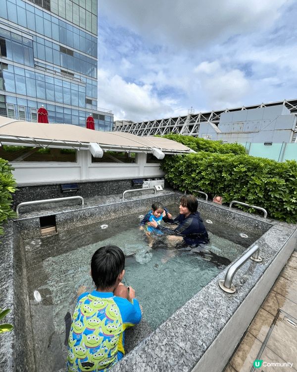今個暑假，一家人到香港喜來登酒店慶祝小兒子嘅生日，除咗入住較...