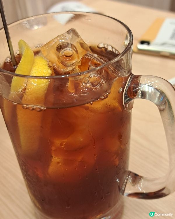 以魚湯為主題的日式魚湯烏冬店
