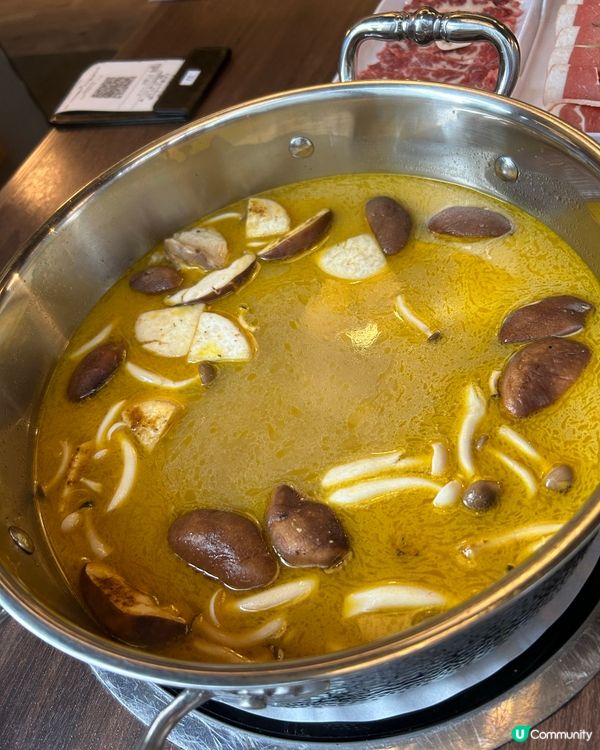 上次去了銅鑼灣新開的王府潮汕牛肉火鍋餐廳