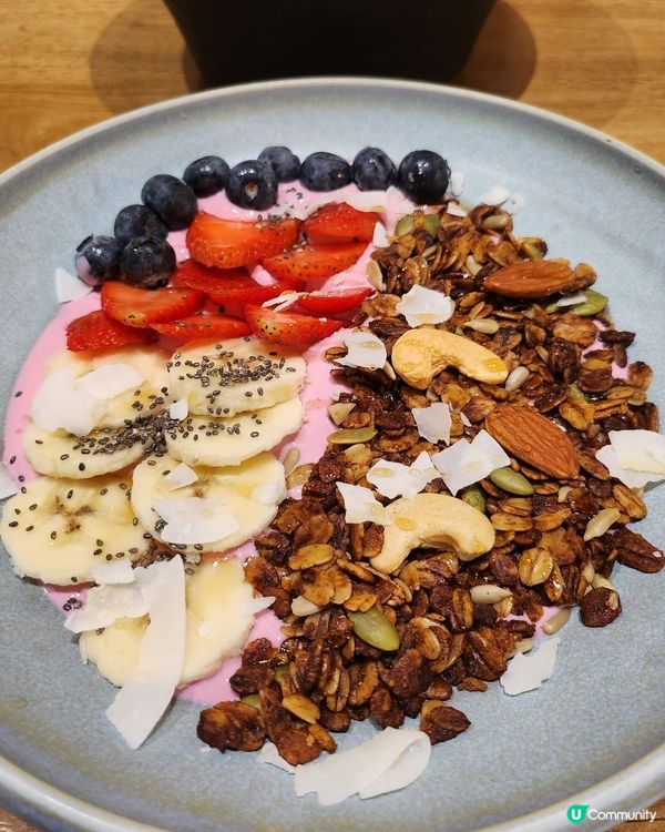 巴西莓能量滿滿！🥣🍓✨