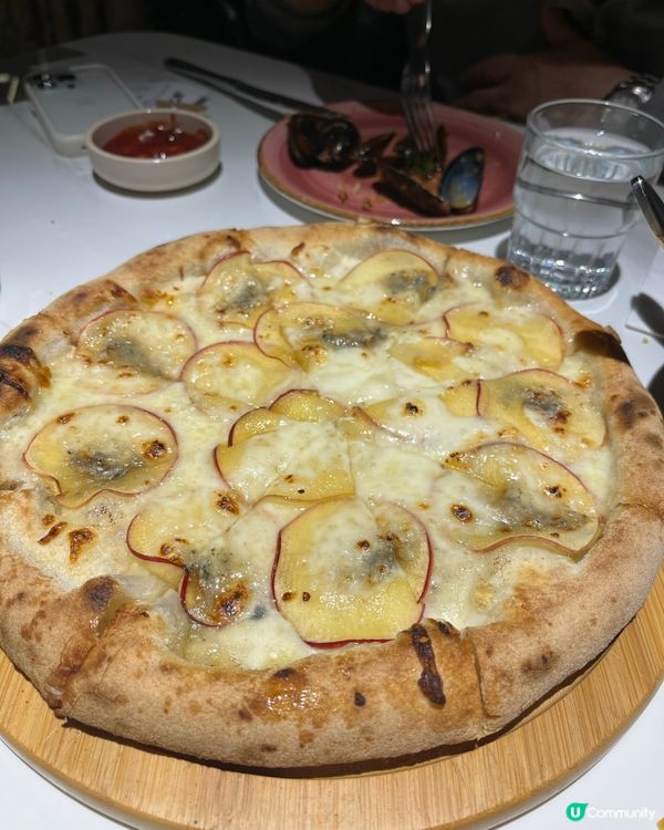 必食藍芝士蘋果pizza😈😍Jacomax🇮🇹
