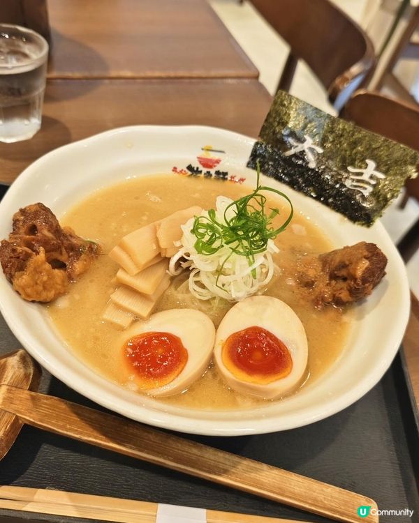 【 超巨大 招牌原條豬軟骨拉麵の 花丸軒】
