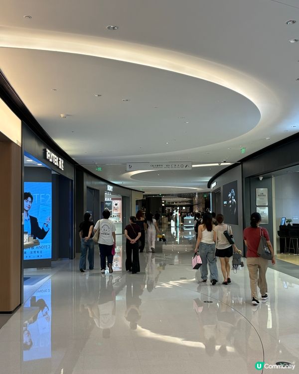深圳灣萬象城25萬平方米巨無霸商場，一站式吃喝玩樂