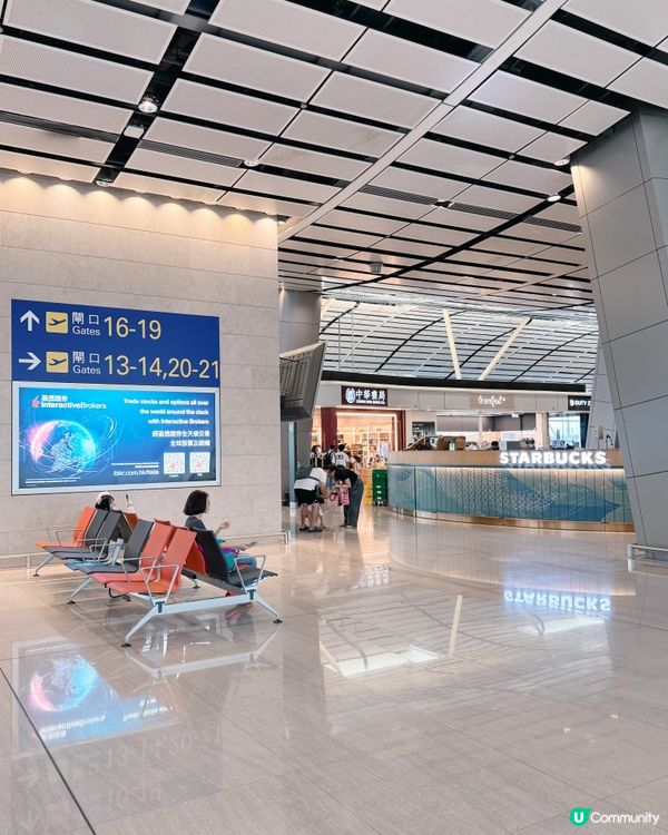 🛬🍹☕️🍽️🇭🇰香港國際機場的 13-21 號閘口