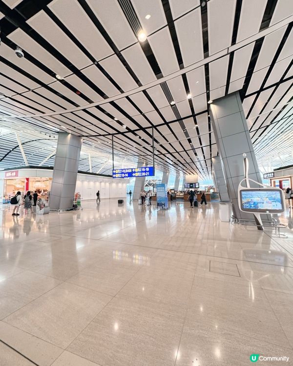 🛬🍹☕️🍽️🇭🇰香港國際機場的 13-21 號閘口