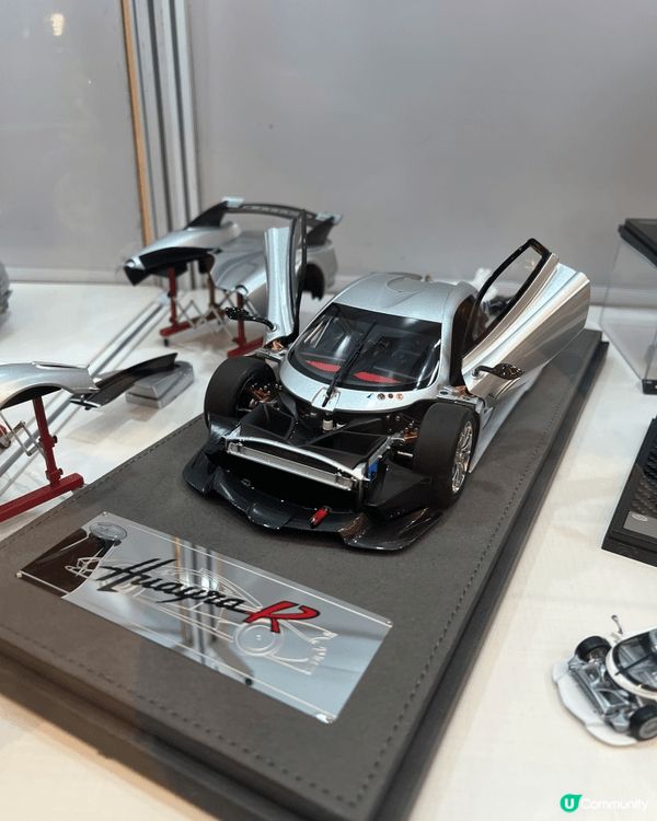 香港車仔展匯聚上萬款精緻模型車與 1:1 實體真車，並設有栩...