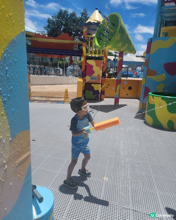 海洋公園夏日派對玩水區, 炎炎夏日可以玩水非常開心, 還可以...