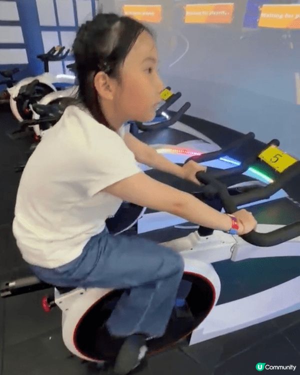 上週末帶 7 歲女去 Super Sports Park 放...