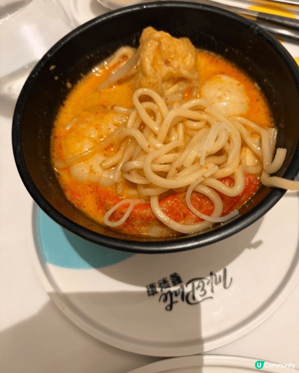 第一次去迪士尼酒店食自助餐體驗非常好招呼周到加上有迪士尼公仔...