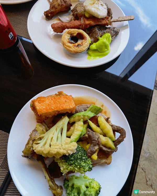深圳大中華希爾頓酒店自助餐，特別欣賞佢嘅凍海鮮可以搵麵檔煮熱...