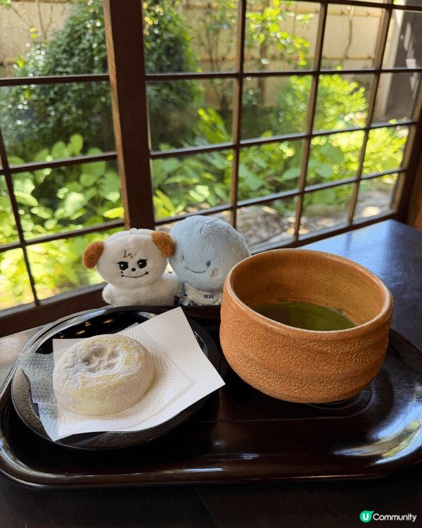 一次簡單既日本旅行，由壽司打頭陣，再tea time飲番杯抹...