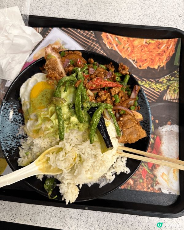 旺角街市泰風佳泰國菜，佢嘅海南雞好好味好滑，今日食咗青咖喱炸...