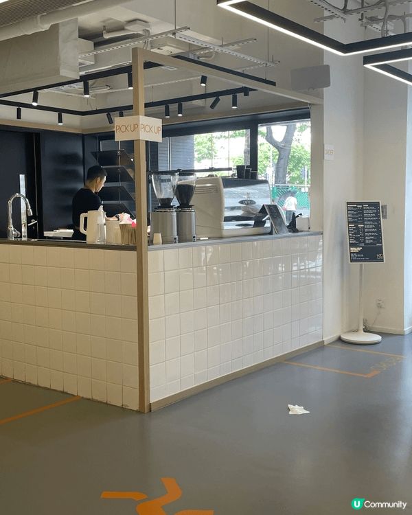 嘉頓Cafe食酸種麵包，嘆咖啡。