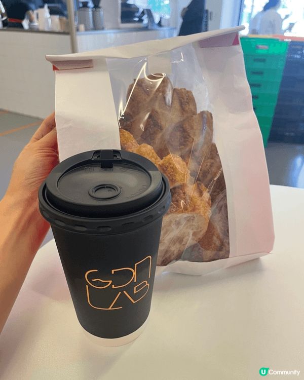 嘉頓Cafe食酸種麵包，嘆咖啡。