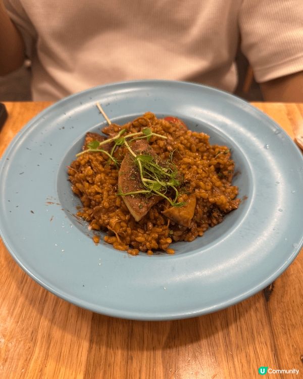 呢間係荷里活廣場嘅WM Café & Bar，晚市套餐都幾抵...
