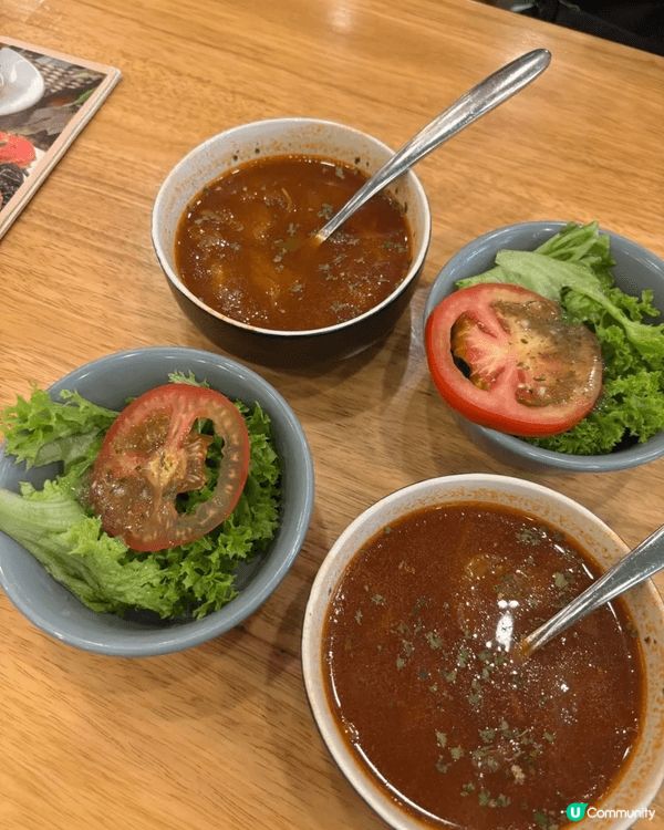 呢間係荷里活廣場嘅WM Café & Bar，晚市套餐都幾抵...