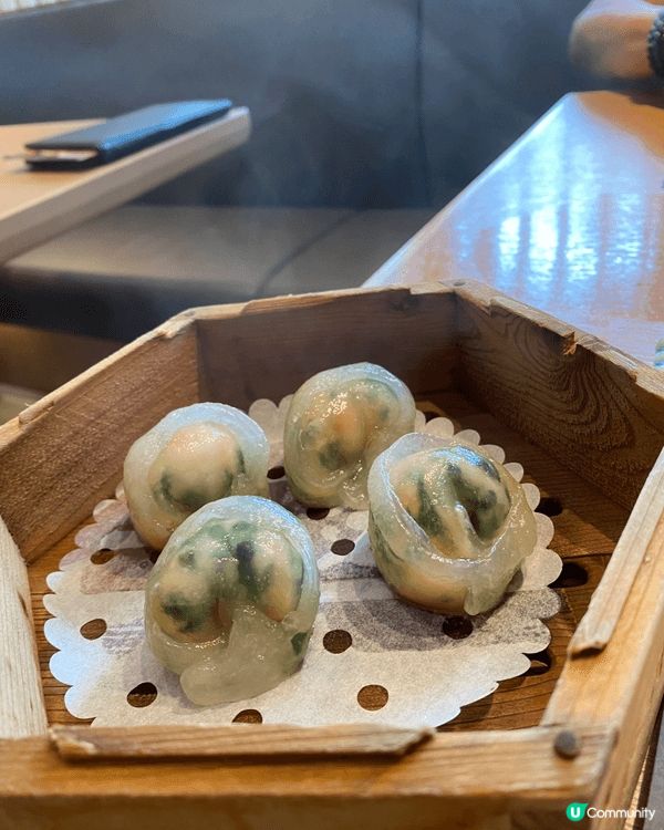 放假和家人到念月樓，這裡的點心款式不多，但有一點特式點心在其...