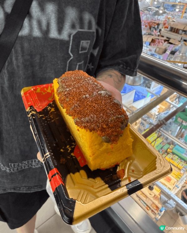 我岩岩放上黎嘅相片，包括我係葵廣掃街嘅食物，玉子燒貼埋小丸子...