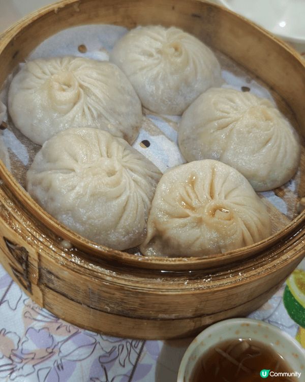 開業多年嘅老字號手拉麵小廚，終於有機會食到佢嘅小籠包，好有傳...