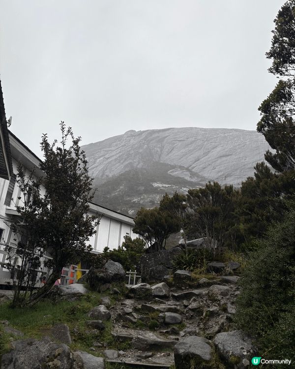 最近去咗馬來西亞Sabah嘅神山，係一個好有意義嘅地方我哋用...